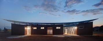 Kaunitz Yeung Architecture Builds Two Aboriginal Health Clinics In The Australian Desert Architecture Building Solar Architecture Architecture
