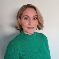 Andrea Downey's Instagram, Twitter & Facebook