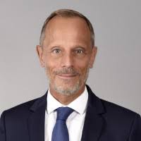 700+ "Lavictoire" profiles