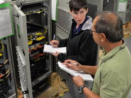 What Much Do Tech Workers Software Engineers And Data Analysts Make