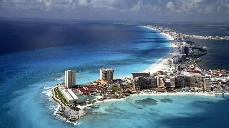 Imagen aérea ce Cancún