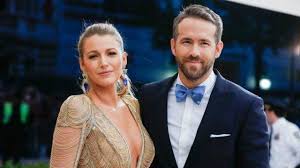 Blake lively est en couple avec , un ami d'enfance, de mai 2004 à avril 200734. Gossip Girl 7 Curiosita Su Blake Lively La Nostra Serena Van Der Woodsen