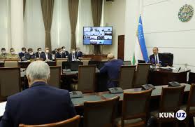 Ma'lum qilamizki, haqiqatdan ham shaxsiy avtomobil haydovchisi mashinada tibbiy niqobsiz bo'lishi mumkin (taksi haydovchilariga taalluqli emas), ammo shu bilan birga quyidagi shartlarga rioya qilish kerak. O Zbekistonda Koronavirus Holatlari Keskin Oshayotgani Ortidan Favqulodda Yig Ilish O Tkazildi Tafsilotlar Yuqori Chirchiq Tumani Xtbining Rasmiy Sayti