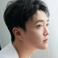 Xiaoli Bai's Instagram, Twitter & Facebook