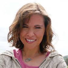 Amazon.com: Elizabeth Joy Arnold: books, biography, latest update