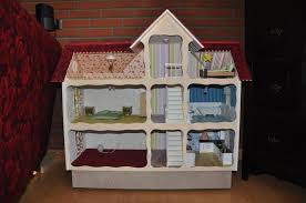 Ein Puppenhaus Fur Meine Maus Bauanleitung Zum Selber Bauen Puppenhaus Puppenhaus Bauen Selber Bauen