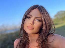 Kathryn Dennis's Instagram, Twitter & Facebook