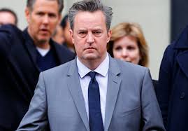 Matthew perry popped the question to molly hurwitz, a manager and producer, who he has been dating since 2018. Matthew Perry Sends Fans Into A Frenzy On Insta Entertainment Daily