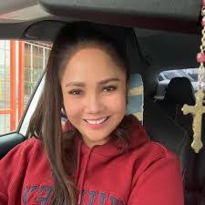 Lee Albano's Instagram, Twitter & Facebook