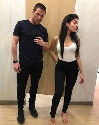 Her parents, however, could not afford to send her to a prestigious dancing school. Instagram Foto Mit Ronaldo Freundin Sorgt Fur Wirbel Im Netz
