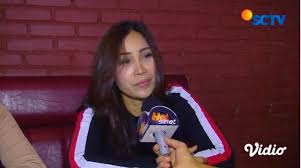 Usai diperiksa kepada wartawan, yulia berpesan kepada angbeen bahwa dia. Mengaku Tak Dimintai Restu Ibu Angbeen Rishi Sempat Beri Nasihat Soal Hubungan Anaknya Dengan Adly Fairuz