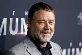 In 2000, ryan, who at the time was married to fellow actor dennis quaid, filmed proof of life alongside hollywood star russell crowe. Russell Crowe Dan Fenerbahce Paylasimi Ntvspor Net