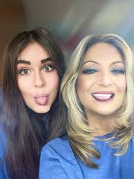 Hi all! I just wanted to introduce myself and share a photo I took. My name  is Medea and I am oldest daughter of Judi and Hank Smith.