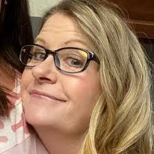 Deborah Busick's Instagram, Twitter & Facebook