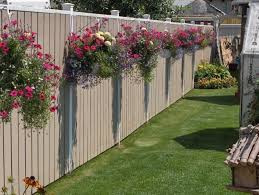 Separation Jardin Mitoyen 21 Idees En Images Tres En Vogue Separation Jardin Cloture Jardin Deco Mur Exterieur Jardin