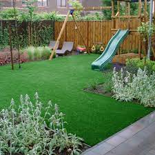 pin van rosanne korenhoff op tuin inspiratie tuin kunstgras tuin tuin inspiratie