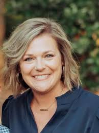 We want to recognize our amazing Literacy Coach, Nicole McGaha, for all she  does for our school! She goes above and beyond to support our students and  teachers inside and outside of