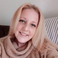 Elizabeth Dimartino's Instagram, Twitter & Facebook