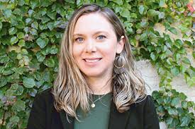 Lisa Mclean's Instagram, Twitter & Facebook