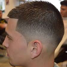 Fade Schnitt Schnitt Coupe De Cheveux Effilee Coupe Cheveux Degrade Garcon Coiffeurs Pour Homme