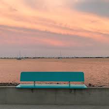 Une Nouvelle Carte Postale De Gruissan En Latergram Ce Petit Banc Au Bord De L Eau Est Plutot Prise Surtout Au Coucher De Soleil Instagram Outdoor Water