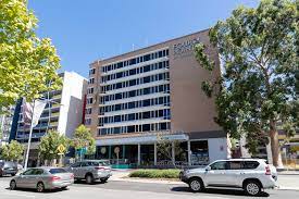 What are the best luxury hotels in brisbane? Three High Risk Covid Quarantine Hotels To Be Axed From Wa S State Quarantine Program Abc News