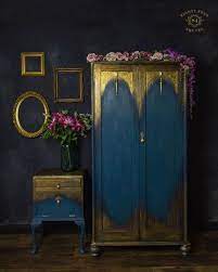 Did you scroll all this way to get facts about cabinet chalk paint furniture? à¦Ÿ à¦‡à¦Ÿ à¦° Mudpaint Vintage Furniture Paint Thursday Glam This Teal And Gold Painted Vintage Bedroom Furniture Set By 84 Square Is Glamorous Paintedfurniture Vintagefurniture Vintagestyle Vintagelove Furnituremakeover Diyprojects