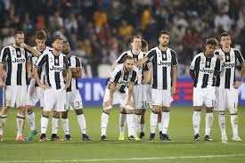 Gole dla zespołu massimiliano allegriego zdobyli: Juventus Vs Ac Milan 2016 Final Score 1 3 1 4 Bianconeri Fall In Penalties To Milan In Italian Super Cup Black White Read All Over