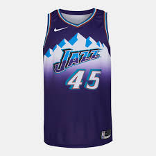 Utah jazz star donovan mitchell donned a jacob degrom jersey as he arrived for monday night's mitchell, whose father, donovan mitchell sr., is the director of player relations for the mets, has. Buy Nike Men S Nba Utah Jazz Donovan Mitchell Classic Edition Swingman Jersey In Dubai Uae Sss