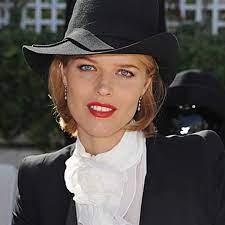 Eva herzigova in arena (uk) oct/2001. Eva Herzigova Sie Erwartet Ihr Drittes Kind Bunte De