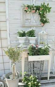Shabby Chic Selber Machen Der Romantik Look Fur Zuhause Shabby Chic Selber Machen Shabby Chic Garten Sommergarten