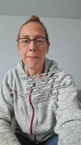 😂😂😂 #fyp #fypviral #fördigsidan #fördig #foryou #foryoupage #svenskhumor  #Humor #skratt #oväder #kirk #storm #orkan