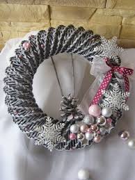 Kranz An Der Tur Christmas Decorations Wreaths Christmas Advent Wreath Christmas Wreaths Diy