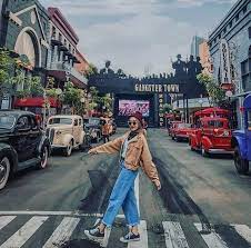 Kamu bisa berayun sambil menikmati indahnya hamparan pepohonan hijau. Spot Foto Kebaya Malang 15 Spot Instagrammable Di Malang Ini Dijamin Bikin Kamu Pengen Berpetualang Jadi Kapan Ke Sana Buat Kalian Semua Yang Mau Menikmati Liburan Malang Menjadi Alternatif Yang