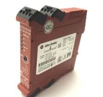 Used Allen Bradley 440R-D22S2 Guardmaster DIS Safety Relay 2x Safety In 4x  SS Out 24V