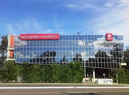 Allora per andare all' università è necessaria una borsa spaziosa, capiente, multitasche senza sottovalutare il tessuto che non deve sporcarsi così facilmente. Studiare In Australia Presso La Macquarie University