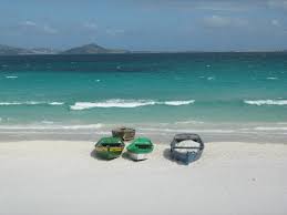 It is recognized as the best diving spot in the state, with clear turquoise water beaches. Top 10 Things To Do In Arraial Do Cabo