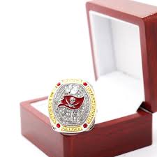 The official source of the latest bucs headlines, news, videos, photos, tickets, rosters, stats, schedule, and gameday information. Tampa Bay Buccaneers Ring Super Bowl Championship 2020 2021 Lv Jack Sport Shop