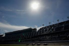 Nascar at texas weather updates. Nascar Daytona 2017 Livestream Start Time Tv Channel And How To Watch Coke Zero 400 Online Sbnation Com