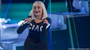 Raffaella carra — cuando calienta el sol 04:46. Rxllixo2vbbdom