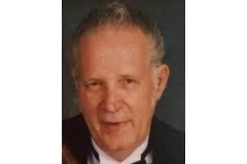 Edward Tuite's Instagram, Twitter & Facebook