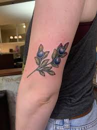 Expand your knowledge of tattoos. Extremely Fresh Photo Of My New Blueberries By Bree Lin Of Colossus Tattoo Tempe Az Tattoos Traditional Tattoo Flowers Prison Tattoos