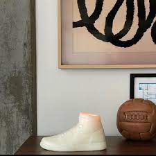 A Platform For You To Be Seen On Instagram Black Owned Candle Company Colle La Is Hitting Us With More Apartment De Apartment Decor Candle Companies Candles