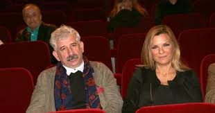 Ποιος θα μπορούσε εξάλλου να Petros Filippidhs Ayth Einai H Kata8esh Ths Syzygoy Toy Elpidas Gia Tis Celebrities Eidhseis Yupiii Gr