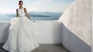 Cheap beach wedding dresses & casual bride dresses online sale is starting now. 40 Unforgettable Beach Wedding Dresses For Brides The Trend Spotter