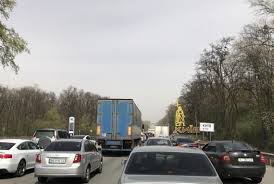 В пробках стали главные улицы и мосты киева. Probki V Kieve Na Vezd V Stolicu Obrazovalis Probki Pered Kpp Slovo I Delo
