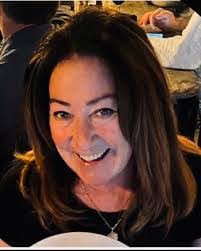 Anne Lung's Instagram, Twitter & Facebook