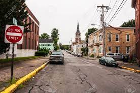 New york bilder stadt fotografie gasse fernweh amerika orte reiseziele landschaft welt. Ansicht Der Alten Strasse In Einer Amerikanischen Stadt Usa Lizenzfreie Fotos Bilder Und Stock Fotografie Image 26188253