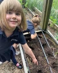 Trisha Glaser's Instagram, Twitter & Facebook