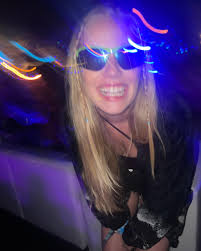 since everyone else is posting from coachella rn… throwing it back to this  time last year from ya girl's first coachella 🪩🌵🤠🧚🏻‍♀️🎡👽